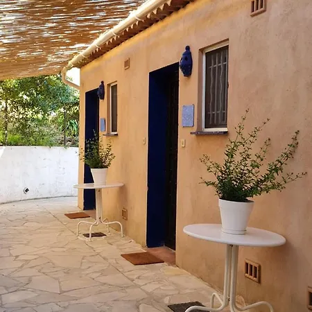 Aloasis Bed & Breakfast